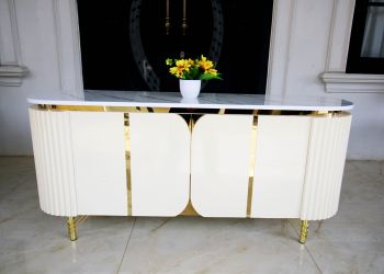 Meja TV Minimalis Quinnova